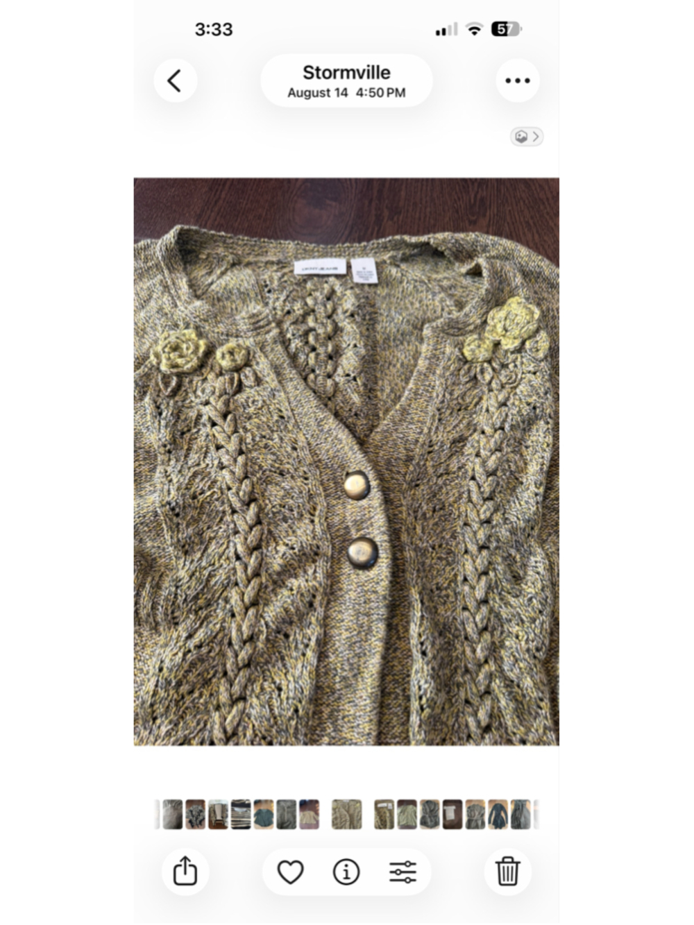 DKNY Jeans Cable Knit Floral Cardigan Sweater Size M
Description:
Beautiful DKN
